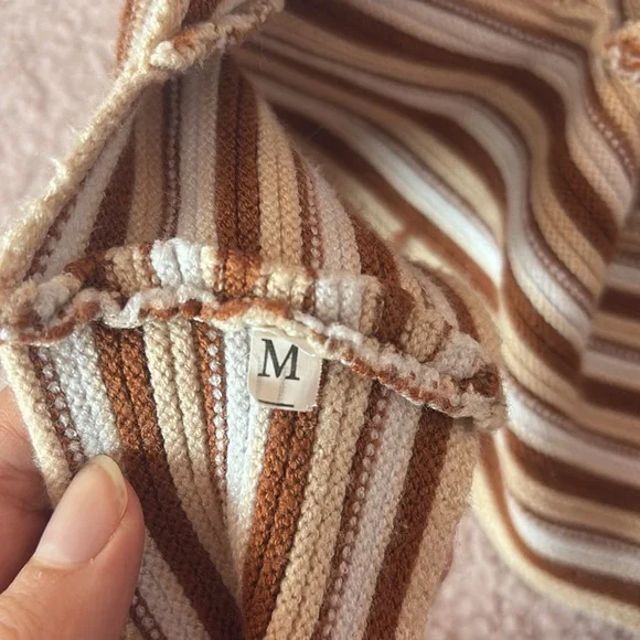 Brown and White Halter Top Size Medium - Picture 5 of 5